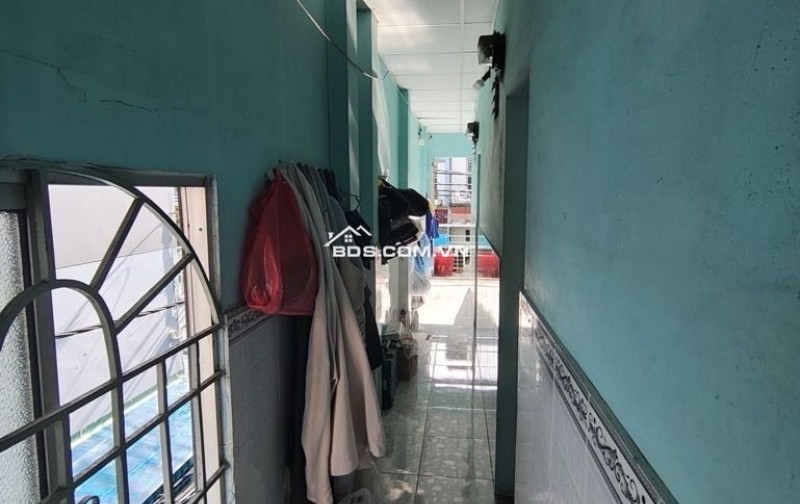 CẦN BÁN NHÀ CĂN GÓC 2 MẶT TIỀN KINH DOANH P.HÒA BÌNH